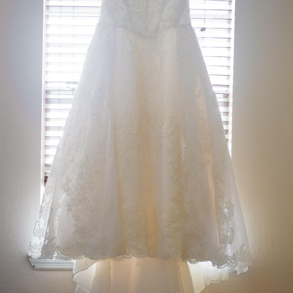 Oleg Cassini White Lace Wedding Dress